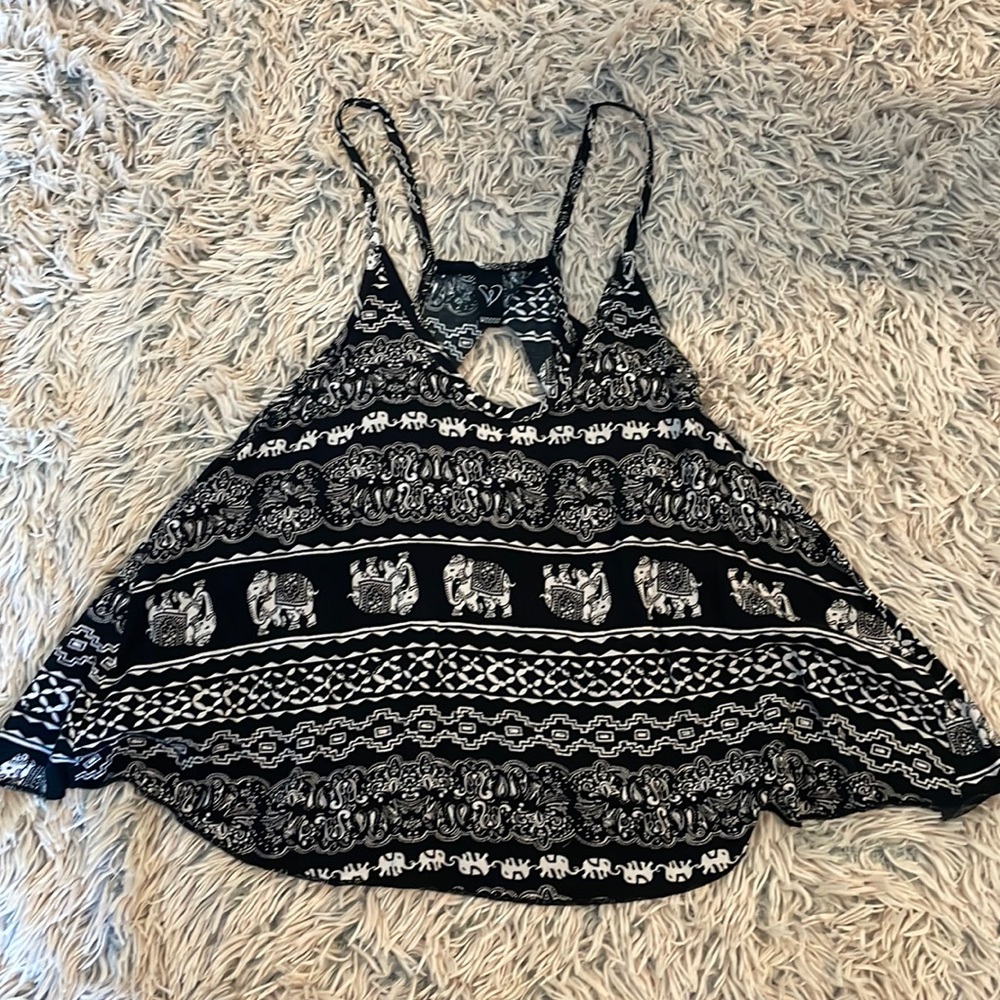WINDSOR flowy blouse. Size small